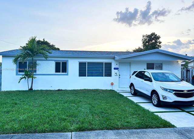 Property at 330 N 69th Ter, Hollywood, FL 33024, 3 beds, 2 baths