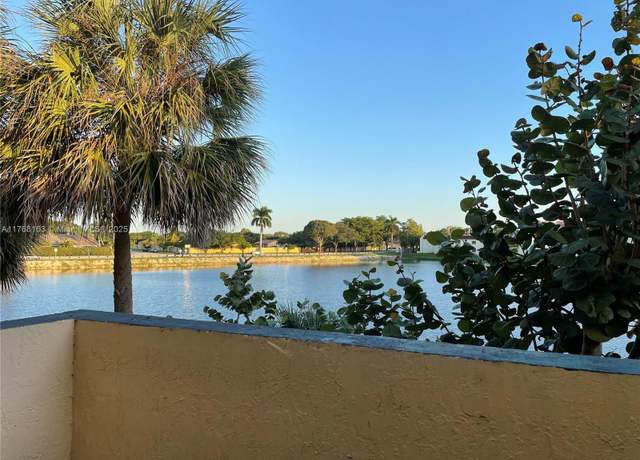 Property at 14970 SW 82nd Ln Unit 11-203, Miami, FL 33193, 2 beds, 2.5 baths