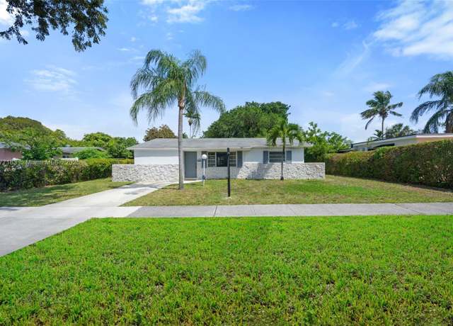 Property at 1141 NE 166th St, North Miami Beach, FL 33162, 4 beds, 2 baths