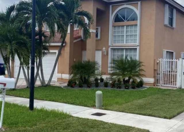 Property at 16461 SW 100th Ter, Miami, FL 33196, 4 beds, 3 baths
