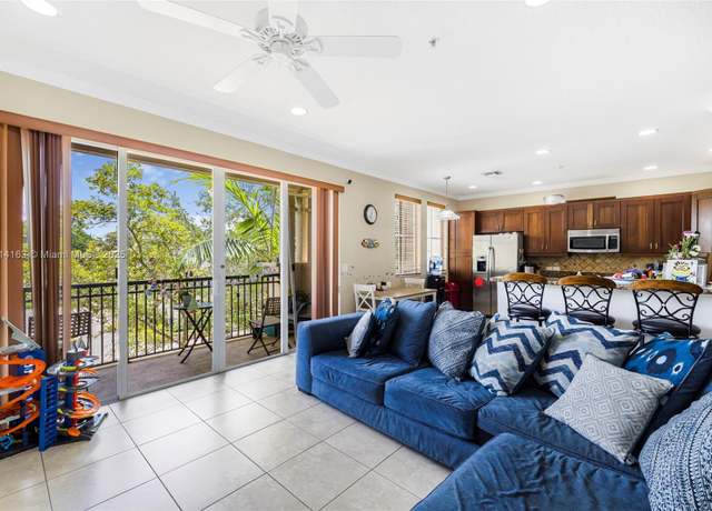 Property at 3055 NW 126th Ave #303, Sunrise, FL 33323, 3 beds, 2.5 baths