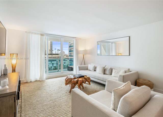 Property at 2301 Collins Ave #703, Miami Beach, FL 33139, 1 bed, 1.5 baths