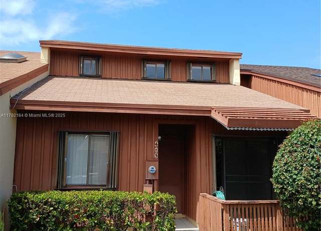 Property at 405 SE 11th Ter, Dania Beach, FL 33004, 2 beds, 2 baths