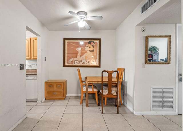 Property at 200 Croton Ave #104, Lantana, FL 33462, 2 beds, 1 bath