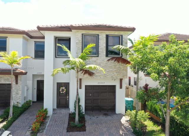 Property at 25357 SW 107th Ct, Miami, FL 33032, 4 beds, 3.5 baths