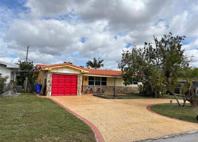 Property at 8471 NW 16th St, Pembroke Pines, FL 33024, 2 beds, 1 bath