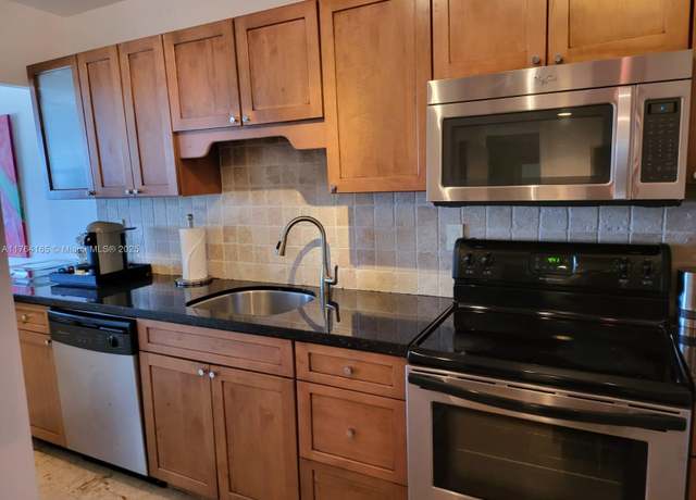 Property at 100 Lincoln Rd #1238, Miami Beach, FL 33139, 1 bed, 1 bath