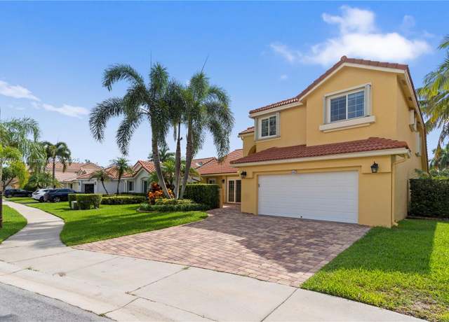 Property at 477 Spinnaker, Weston, FL 33326, 5 beds, 3 baths