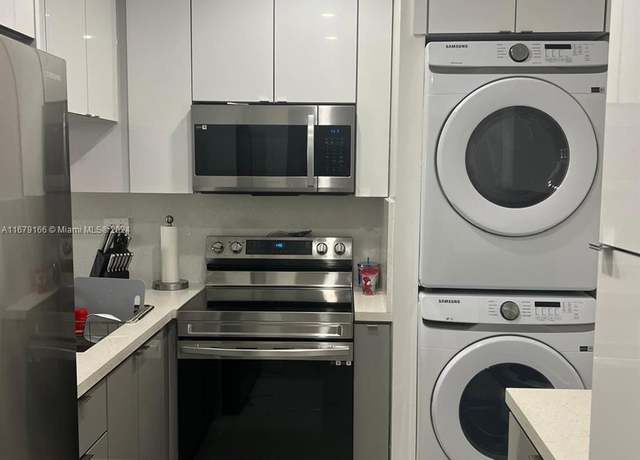 Property at 440 E 23rd St #1404, Hialeah, FL 33013, 2 beds, 2 baths