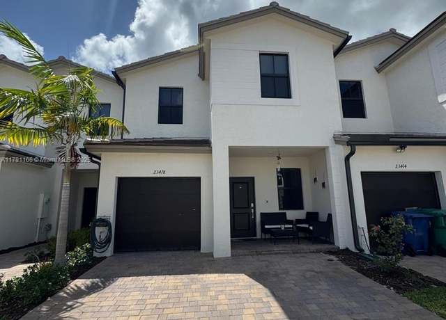 Property at 23418 SW 131st Ct, Homestead, FL 33032, 3 beds, 2.5 baths