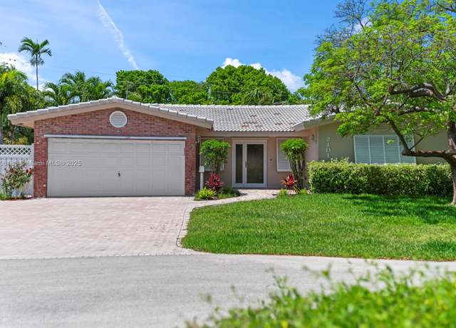 Property at 2101 NE 54th Ct, Fort Lauderdale, FL 33308, 4 beds, 3 baths