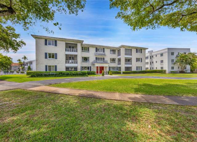 Property at 2825 Granada Blvd Unit 3B, Coral Gables, FL 33134, 2 beds, 2 baths