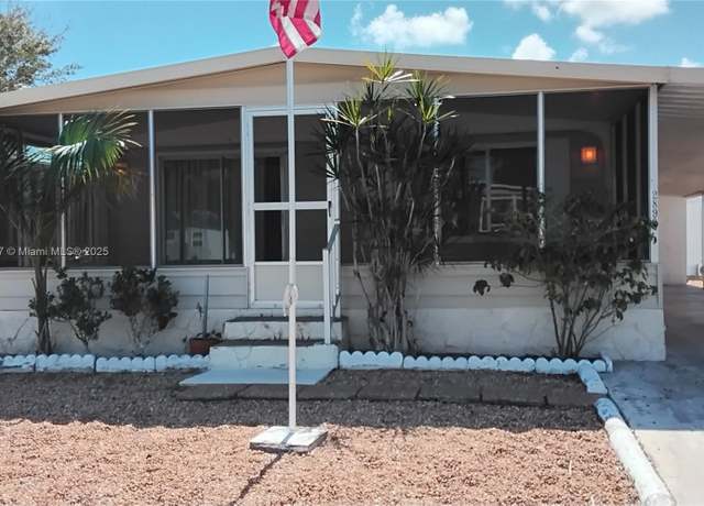 Property at 2890 W Marina Dr, Dania Beach, FL 33312, 2 beds, 2 baths