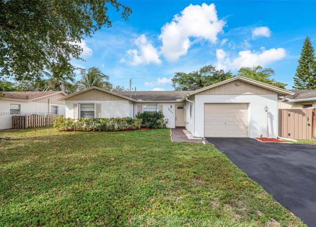 Property at 2452 NW 98th Ln, Coral Springs, FL 33065, 4 beds, 2 baths