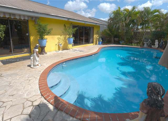 Property at 16480 SW 299th Dr, Homestead, FL 33033, 3 beds, 2 baths