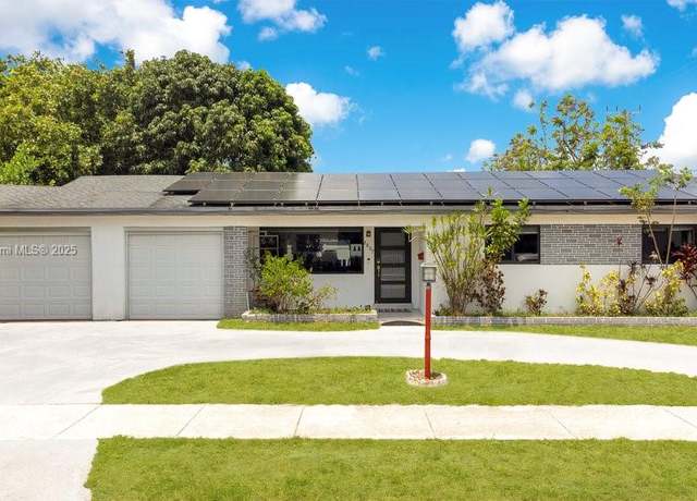 Property at 2807 S Wiley St, Hollywood, FL 33020, 3 beds, 2 baths