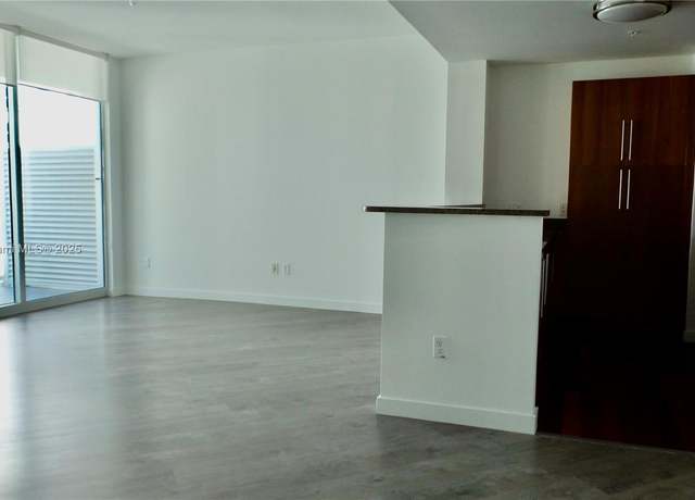 Property at 300 S Biscayne Blvd #2705, Miami, FL 33131, 1 bed, 1.5 baths
