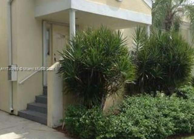 Property at 2212 SE 27th Dr Unit 201-B, Homestead, FL 33035, 2 beds, 2 baths