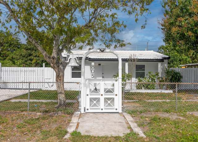 Property at 805 Sultan Ave, Opa-locka, FL 33054, 3 beds, 2 baths