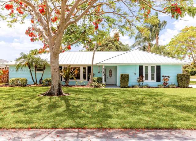 Property at 4380 Butternut St, Palm Beach Gardens, FL 33410, 3 beds, 2 baths