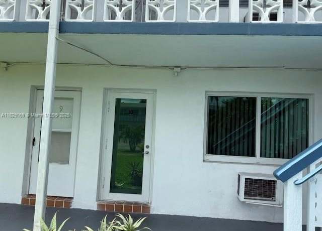 Property at 55 NW 204th St #10, Miami Gardens, FL 33169, 1 bed, 1 bath
