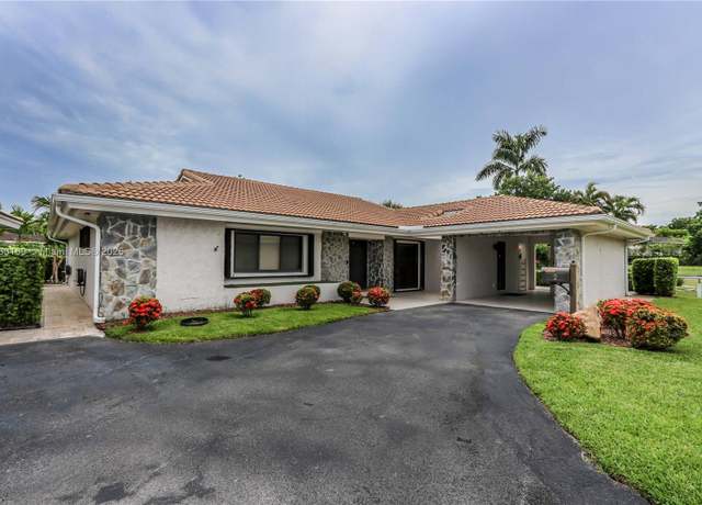 Property at 3650 N 36th Ave #2, Hollywood, FL 33021, 3 beds, 3 baths