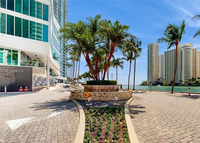 Property at 325 S Biscayne Blvd #2316, Miami, FL 33131, 1 bed, 1 bath