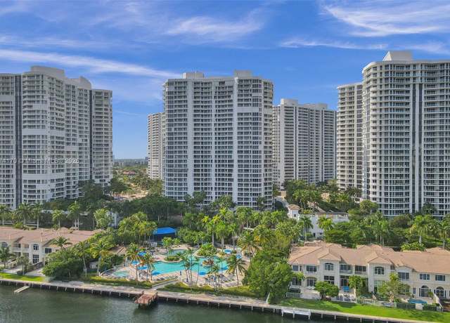 Property at 21150 Point Pl #1702, Aventura, FL 33180, 2 beds, 2.5 baths
