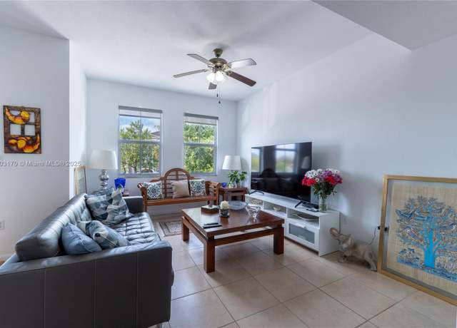 Property at 11002 NW 83rd St #213, Doral, FL 33178, 3 beds, 2.5 baths