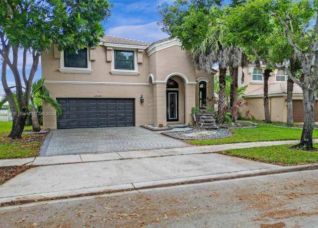 Property at 4946 SW 166th Ave, Miramar, FL 33027, 4 beds, 3 baths
