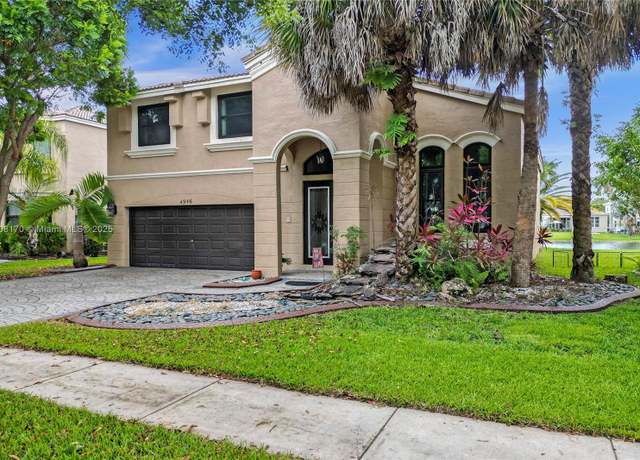 Property at 4946 SW 166th Ave, Miramar, FL 33027, 4 beds, 3 baths
