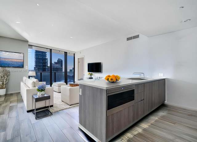 Property at 801 S Miami Ave #3904, Miami, FL 33130, 3 beds, 3 baths