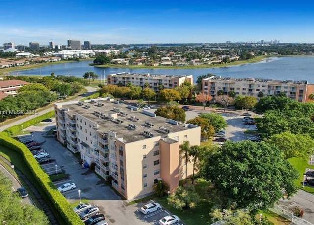 Property at 500 Executive Center Dr Unit 4A, West Palm Beach, FL 33401, 2 beds, 2 baths