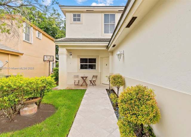 Property at 349 NW 207th Ave, Pembroke Pines, FL 33029, 4 beds, 3 baths