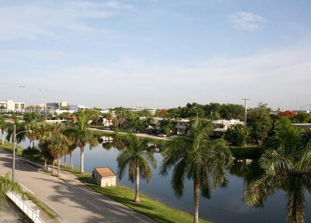 Property at 2025 NE 164th St #414, North Miami Beach, FL 33162, 1 bed, 1.5 baths