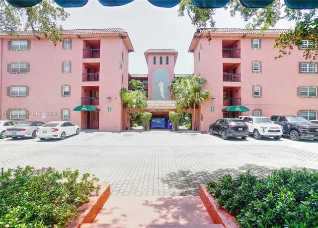 Property at 670 Tennis Club Dr #307, Fort Lauderdale, FL 33311, 2 beds, 1.5 baths
