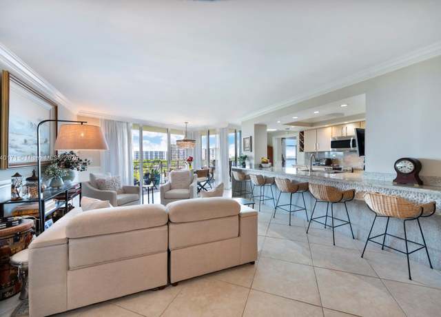 Property at 4000 Towerside Ter #1005, Miami, FL 33138, 2 beds, 2 baths