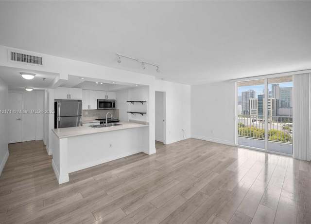 Property at 850 N Miami Ave Unit W-1804, Miami, FL 33136, 2 beds, 2 baths