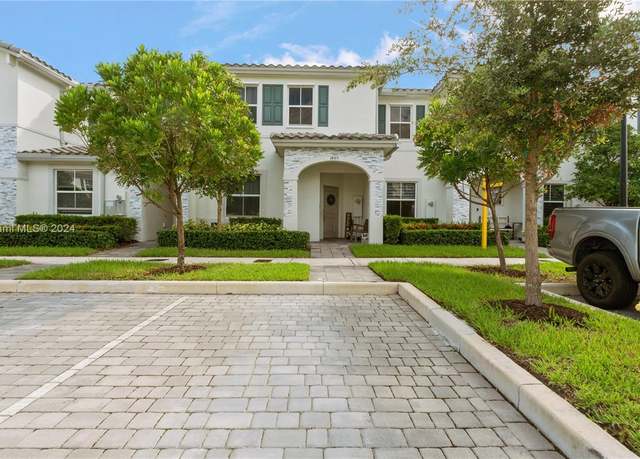 Property at 1485 SE 26th Ter, Homestead, FL 33035, 3 beds, 2.5 baths