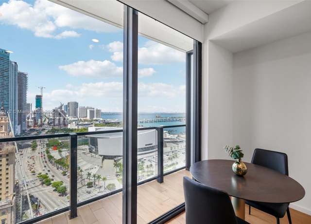 Property at 398 NE 5th St #1805, Miami, FL 33132, 1 bed, 1 bath