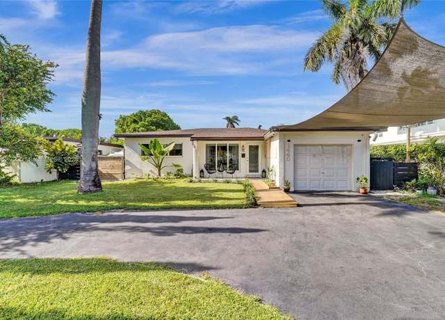 Property at 1440 Grant St, Hollywood, FL 33020, 2 beds, 2 baths