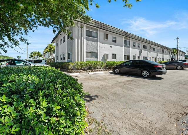 Property at 1000 SE 15th St #203, Fort Lauderdale, FL 33316, 1 bed, 1 bath