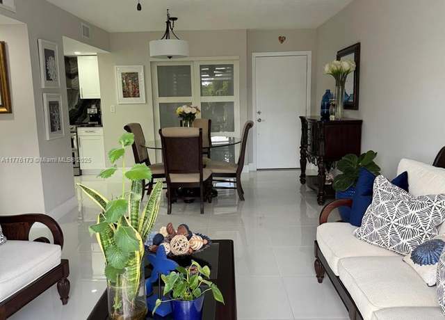 Property at 820 NW 87th Ave #303, Miami, FL 33172, 2 beds, 2 baths