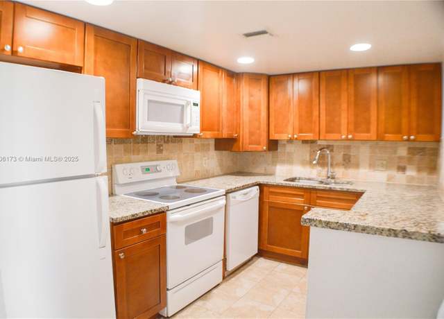 Property at 733 SE 1st Way #206, Deerfield Beach, FL 33441, 2 beds, 2 baths