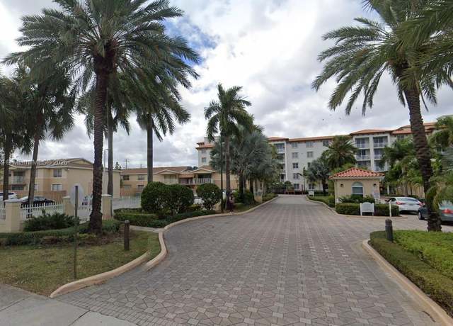 Property at 4590 NW 79th Ave Unit 2B, Doral, FL 33166, 2 beds, 2 baths