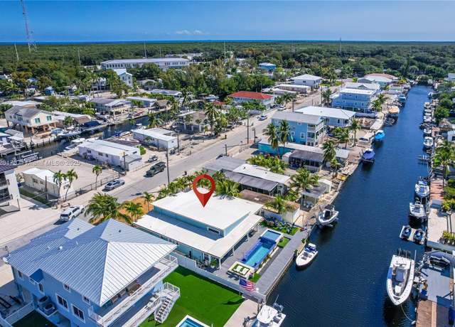 Property at 250 Lower Matecumbe Rd, Key Largo, FL 33037, 4 beds, 3 baths