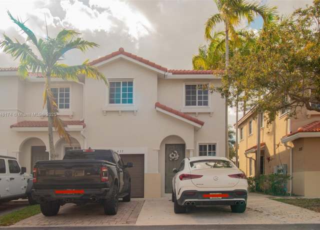 Property at 21119 NW 14th Pl #437, Miami Gardens, FL 33169, 4 beds, 2.5 baths