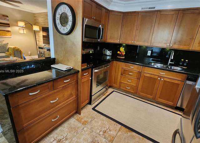 Property at 4001 Ventnor G #4001, Deerfield Beach, FL 33442, 2 beds, 2 baths