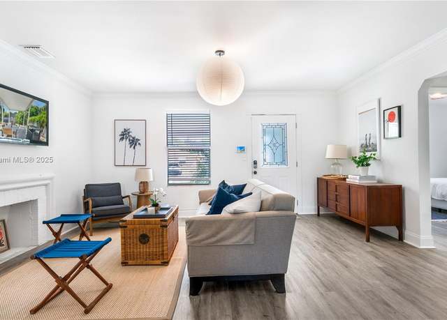 Property at 516 Puritan Rd, West Palm Beach, FL 33405, 3 beds, 2 baths