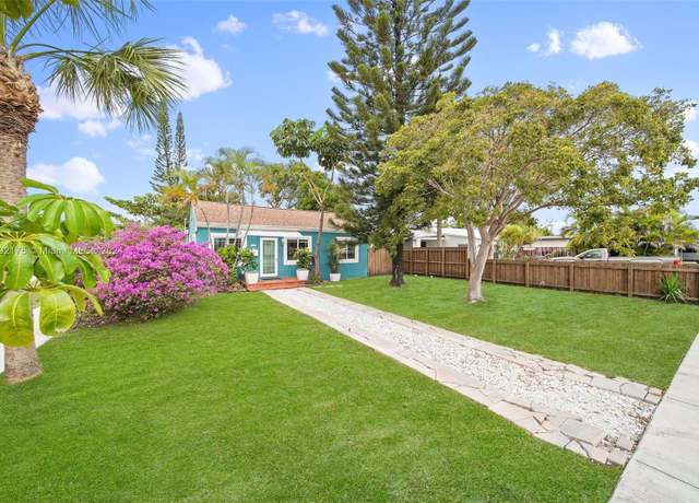 Property at 2447 Wilson St, Hollywood, FL 33020, 3 beds, 2 baths